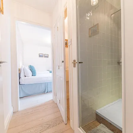 Enjoy Relaxing Family Breaks In With Parking Apartment *