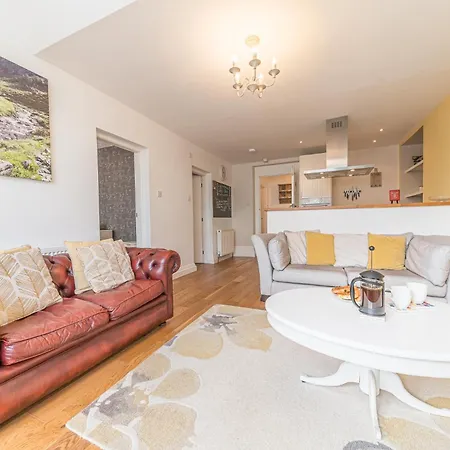 Apartment Enjoy Relaxing Family Breaks In With Parking Ambleside