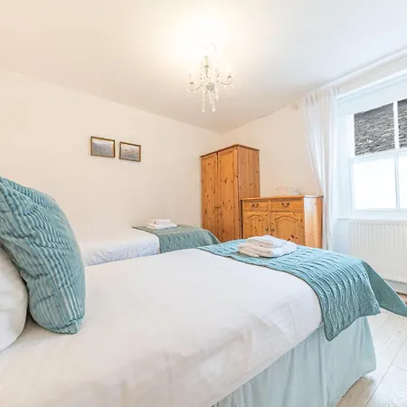 Enjoy Relaxing Family Breaks In With Parking Apartment Ambleside